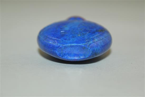 A Chinese inscribed lapis lazuli snuff bottle, 20th century, 4.3cm